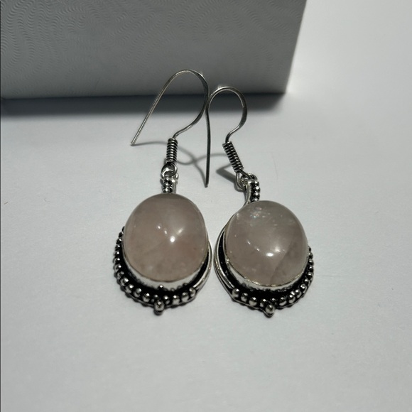 Rose quartz drop earrings set in  silver - Picture 3 of 7